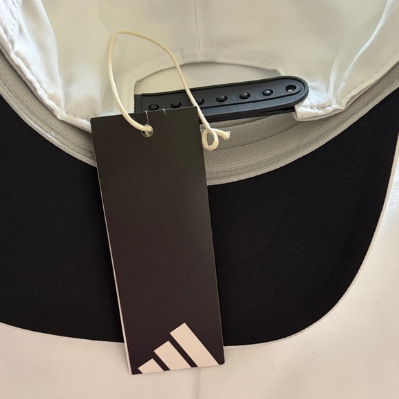 Adidas Disney golf hat - Picture 6 of 6